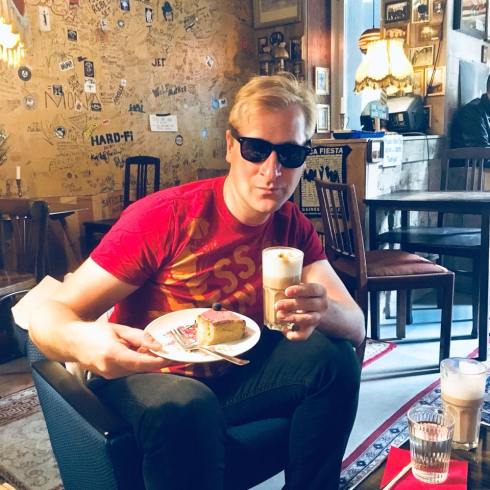 cake in ramones museum